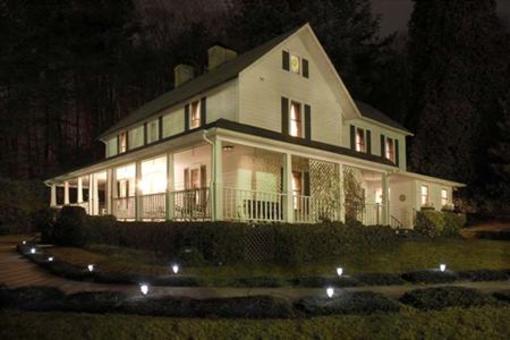фото отеля Lovill House Inn - Bed and Breakfast