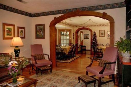 фото отеля Lovill House Inn - Bed and Breakfast