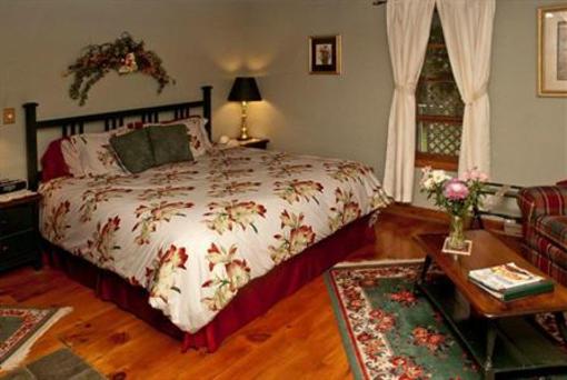 фото отеля Lovill House Inn - Bed and Breakfast