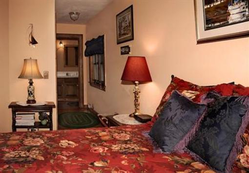 фото отеля Lovill House Inn - Bed and Breakfast