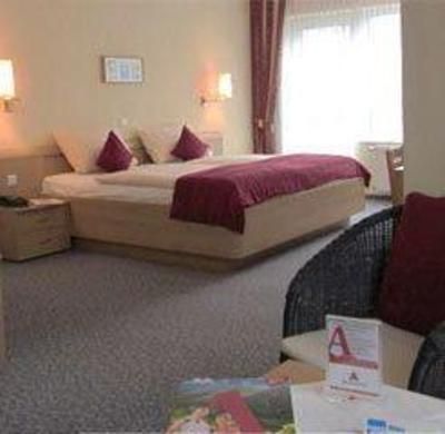 фото отеля Hotel Garni Schützenhof Bad Neuenahr-Ahrweiler