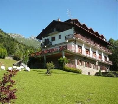 фото отеля Hotel Scanapa Castione della Presolana