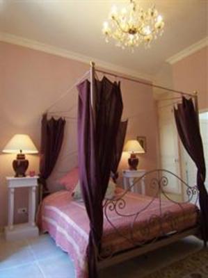 фото отеля Chateau La Tour Apollinaire