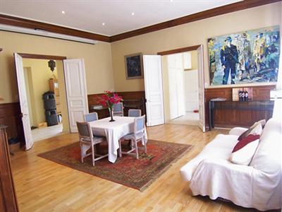 фото отеля Chateau La Tour Apollinaire