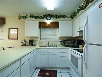 фото отеля Meyer Real Estate Vacation Rental Seaside Beach & Racquet Orange Beach