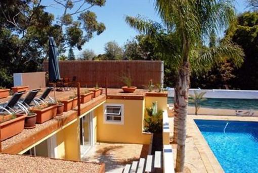 фото отеля Big 6 Guesthouse Somerset West