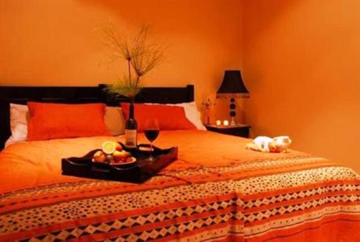 фото отеля Big 6 Guesthouse Somerset West