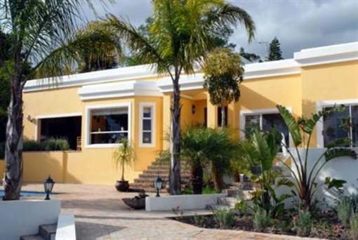 фото отеля Big 6 Guesthouse Somerset West