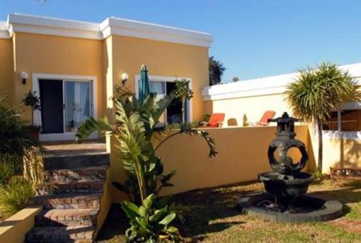 фото отеля Big 6 Guesthouse Somerset West