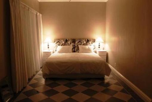 фото отеля Big 6 Guesthouse Somerset West