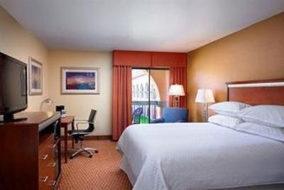 фото отеля Four Points by Sheraton Tucson Airport