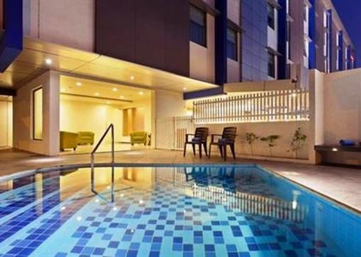 фото отеля Hampton Inn Vadodara-Alkapuri