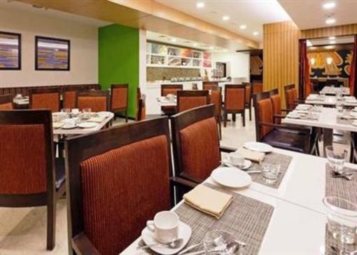 фото отеля Hampton Inn Vadodara-Alkapuri