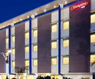 фото отеля Hampton Inn Vadodara-Alkapuri