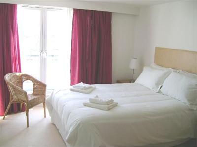 фото отеля Tolbooth Apartments