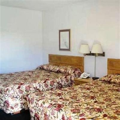 фото отеля Studios and Suites 4 Less