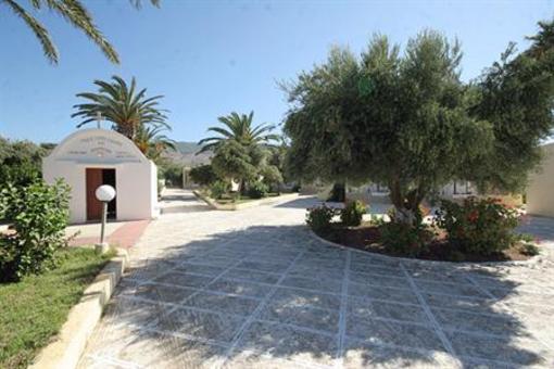 фото отеля Niriides Beach Hotel