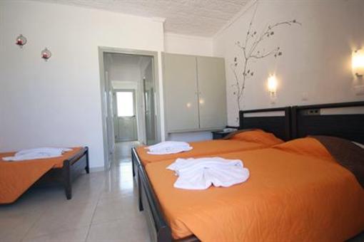 фото отеля Niriides Beach Hotel