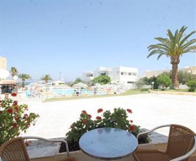 фото отеля Niriides Beach Hotel