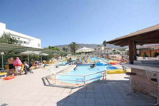 фото отеля Niriides Beach Hotel