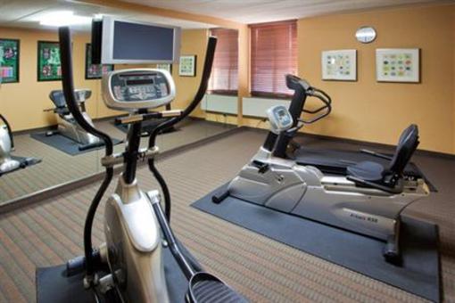 фото отеля Holiday Inn Express Fairfax-Arlington Boulevard