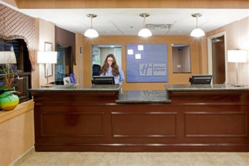 фото отеля Holiday Inn Express Fairfax-Arlington Boulevard