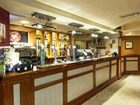 фото отеля Premier Inn Gatwick Airport Central Crawley