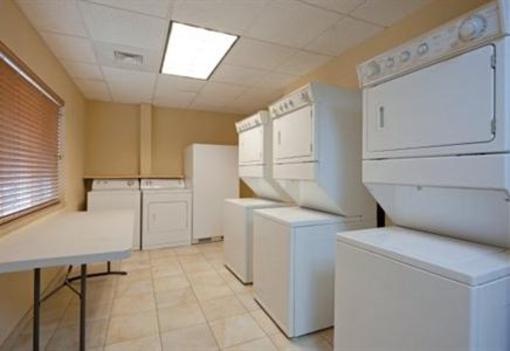 фото отеля Candlewood Suites West Springfield