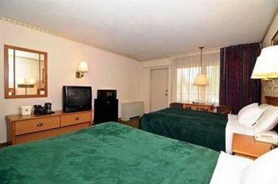 фото отеля Days Inn & Suites Rhinelander