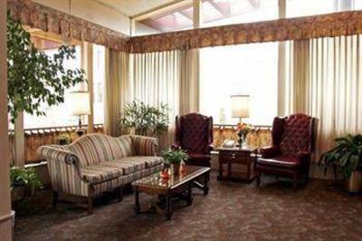 фото отеля Days Inn & Suites Rhinelander