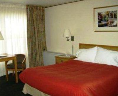 фото отеля Days Inn & Suites Rhinelander