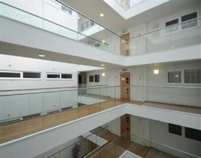 фото отеля Base Serviced Apartments – Spectrum