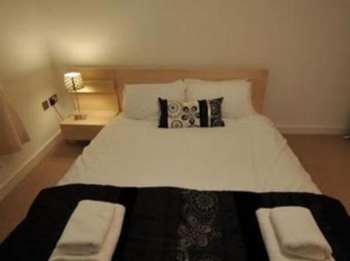 фото отеля Base Serviced Apartments – Spectrum