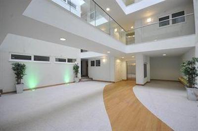 фото отеля Base Serviced Apartments – Spectrum