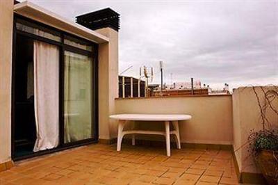 фото отеля Feelathome Beach Apartments Barcelona