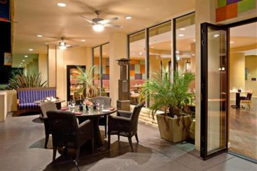 фото отеля Crowne Plaza Ventura Beach