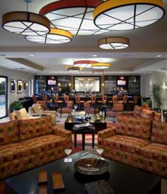 фото отеля Crowne Plaza Ventura Beach