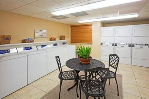 фото отеля Candlewood Suites Miami Airport West
