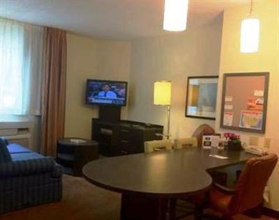 фото отеля Candlewood Suites Miami Airport West