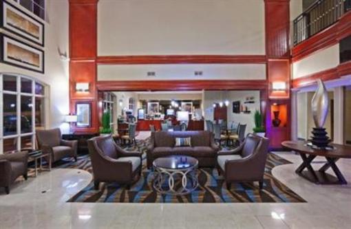 фото отеля Holiday Inn Express Hotel & Suites Penn Square Oklahoma City