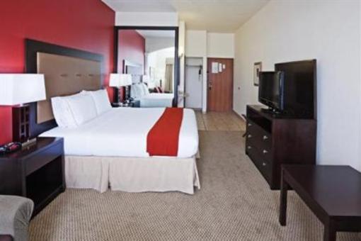 фото отеля Holiday Inn Express Hotel & Suites Penn Square Oklahoma City