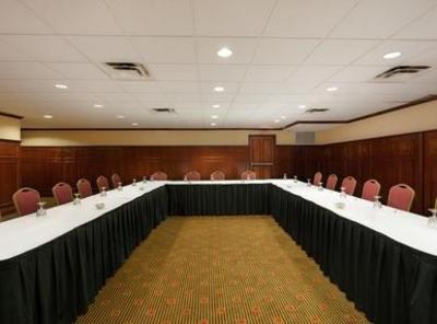 фото отеля Holiday Inn Boston Brookline