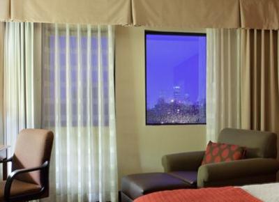 фото отеля Holiday Inn Boston Brookline