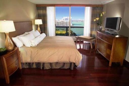 фото отеля Doubletree by Hilton Grand Hotel Biscayne Bay