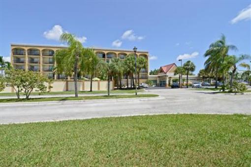 фото отеля Best Western Windsor Inn North Miami