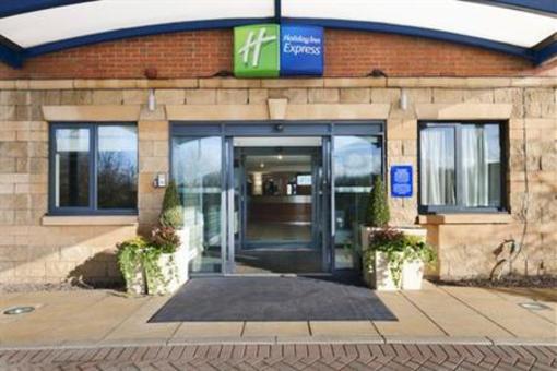 фото отеля Holiday Inn Express Liverpool-Knowsley