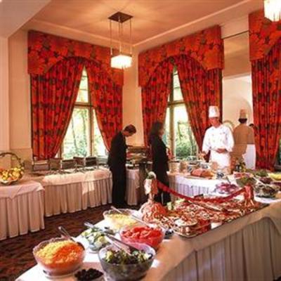 фото отеля Hotel Belvedere Wengen