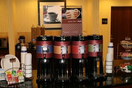 фото отеля Hampton Inn Richmond-Airport