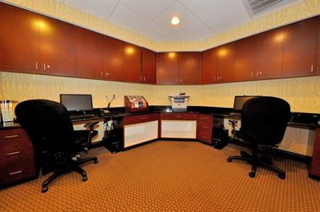 фото отеля Hampton Inn Richmond-Airport