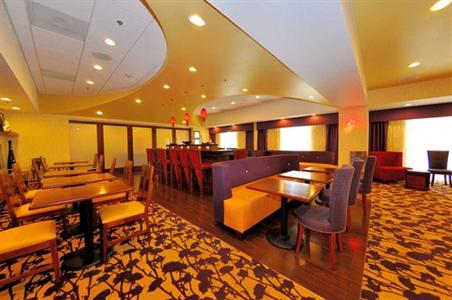 фото отеля Hampton Inn Richmond-Airport
